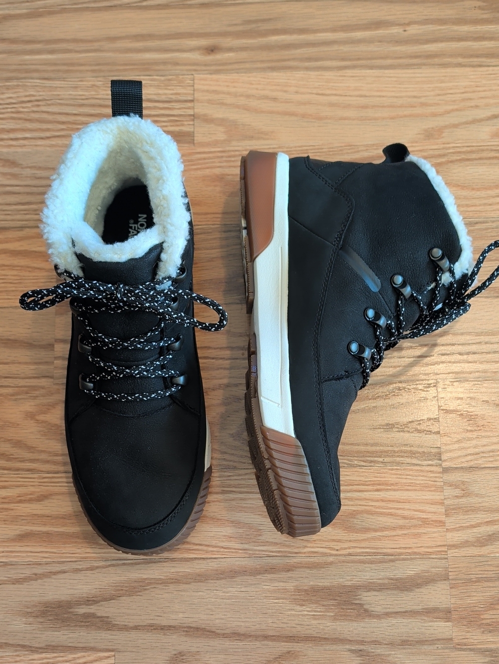 The North Face Sierra Mid Lace Waterproof Bootie